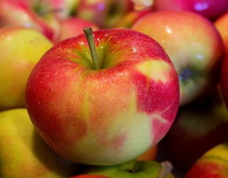Вперше Україна стала нетто-експортером яблука